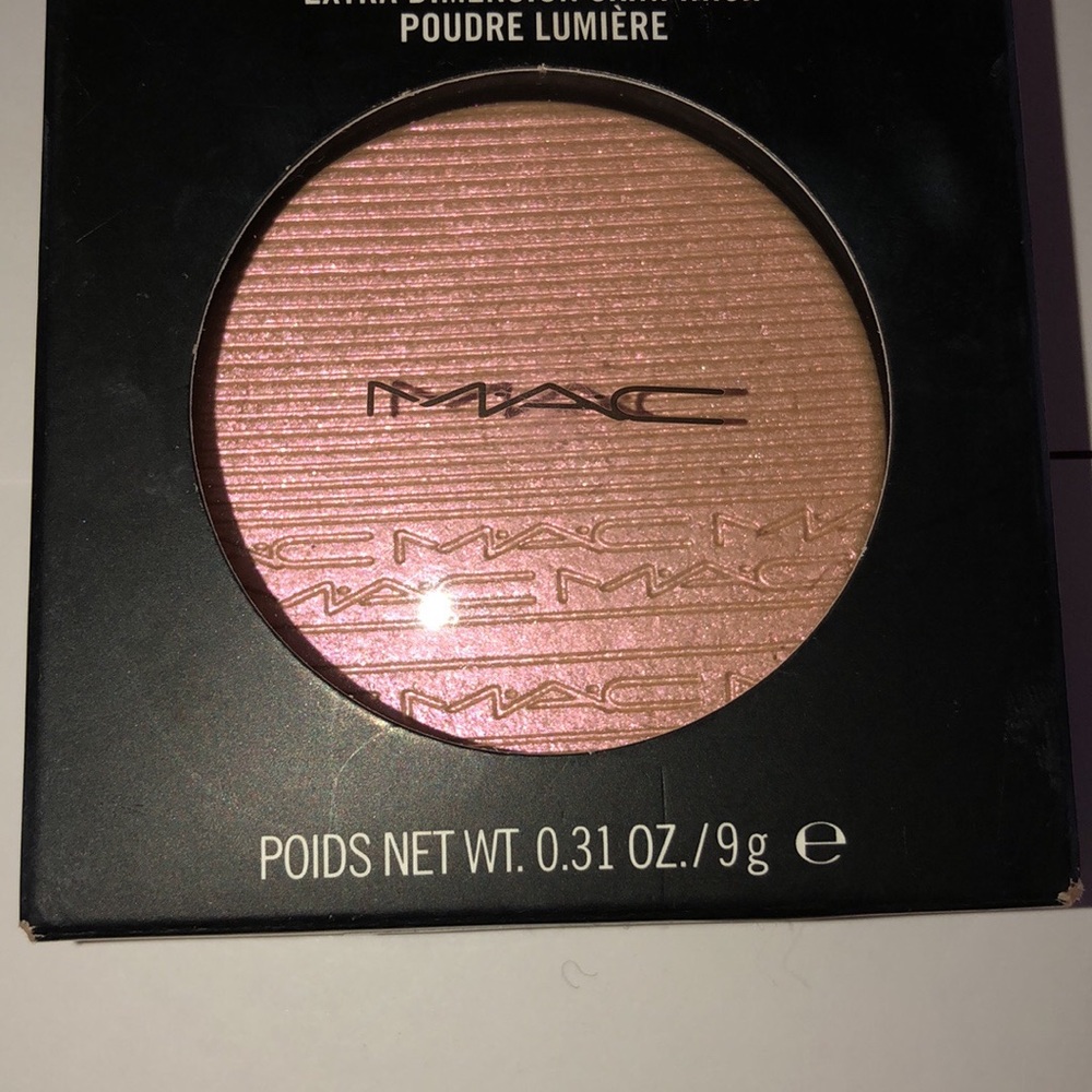 Show Gold EXTRA DIMENSION SKINFINISH